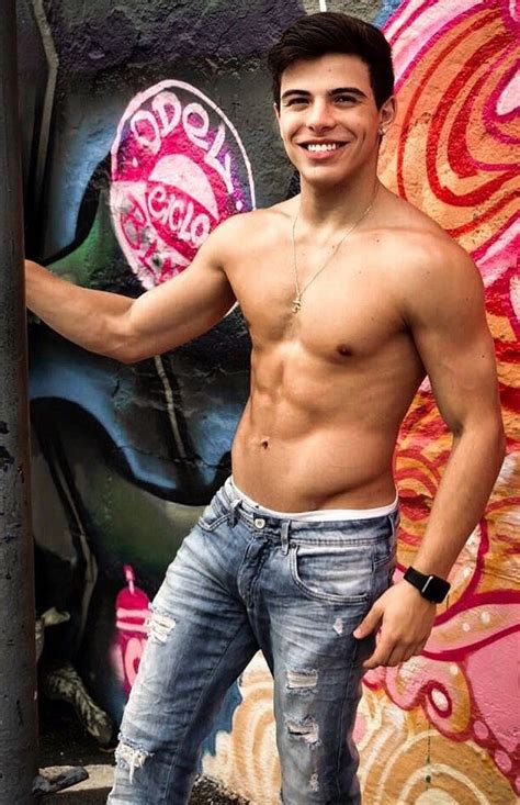 nude thomaz costa|Fotos e vídeos dos nudes de Thomaz costa pelado